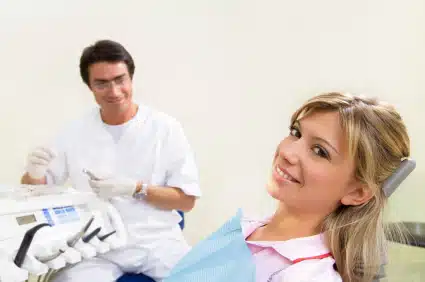 When should you schedule an appointment with a periodontist?